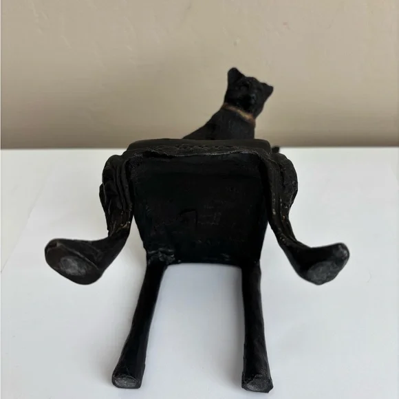 Vintage Black Cast Iron Cat on Chair Figurine. 8 1/4'' heavy 3LB 11.2 OZ
